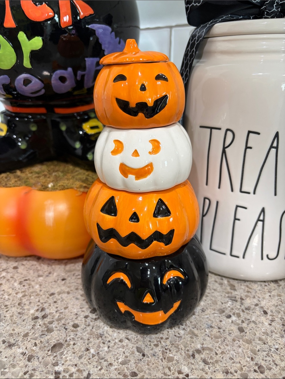 Vintage Stacked Pumpkin Ceramic Halloween Measuring Cups - Orange, White, Black